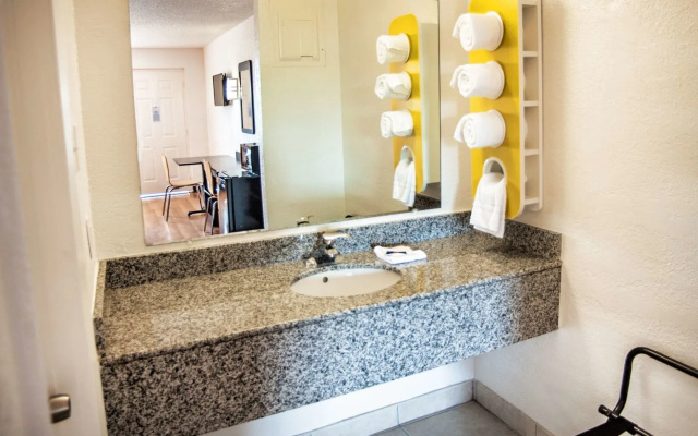 Motel 6 Corsicana