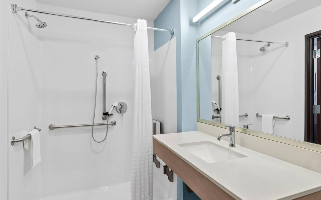 WoodSpring Suites Richmond Airport