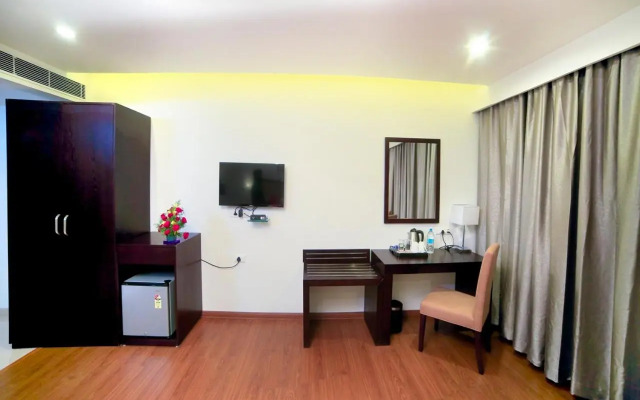 Triguna Clarks Inn