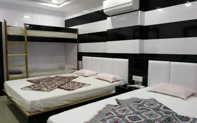 Hotel Laabh