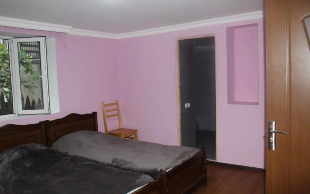 Makvalas Guest House