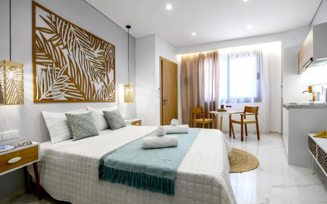 ammos suites