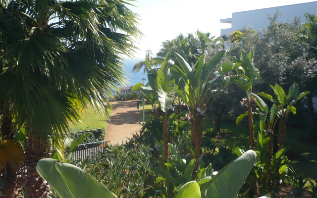 Курортный отель Vidamar Resort Madeira
