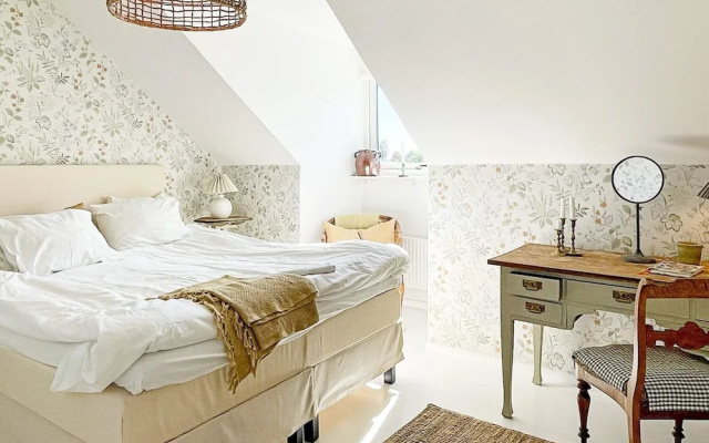 Inviting Family Retreat in Osterlen