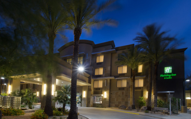Holiday Inn Hotel & Suites Scottsdale North - Airpark by IHG