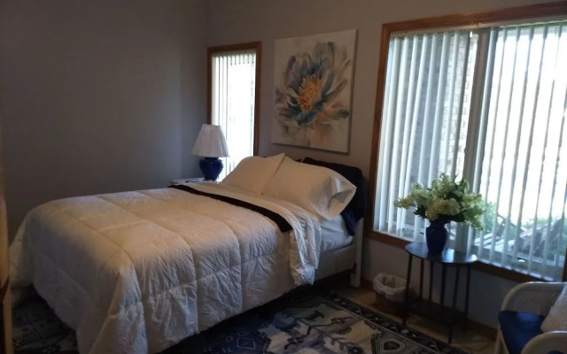Jordan Lake B & B
