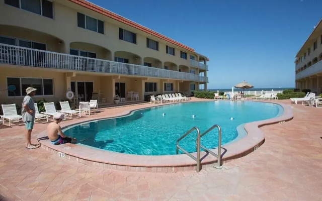 Win-San B-101 - 2 Br Condo