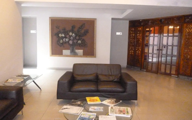 Hotel Tower House Suites