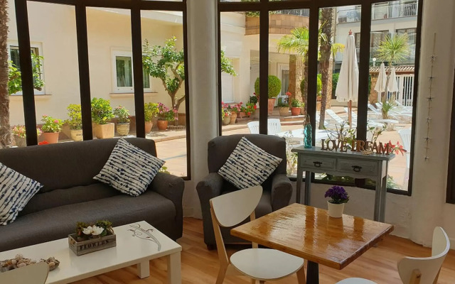 Hotel Mireia