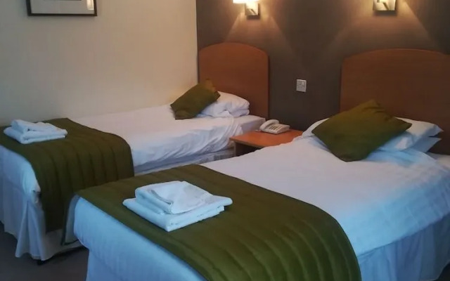 Stamford Gate Hotel