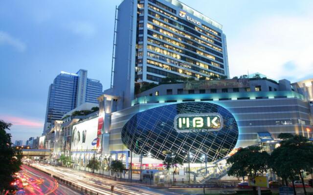 Отель Top Inn Sukhumvit Таиланд, Бангкок - отзывы, цены и фото номеров - забронировать отель Top Inn Sukhumvit онлайн вид на фасад