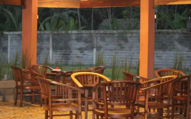 Amazon Bungalow & Cottages