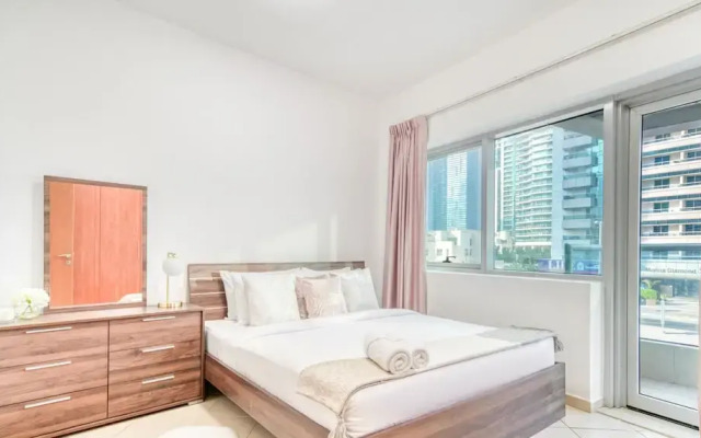 KOHH - 2BR in Marina Diamond 6