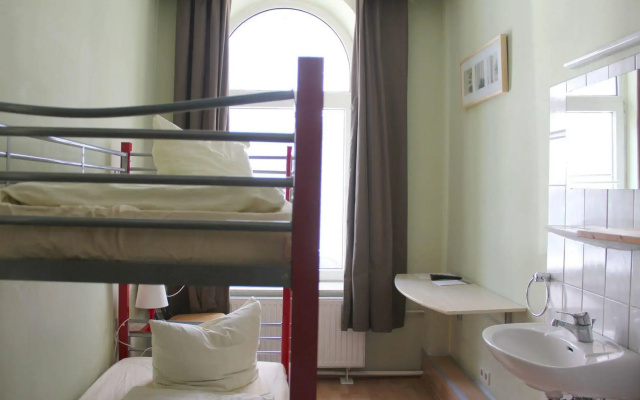Buch-Ein-Bett Hostel