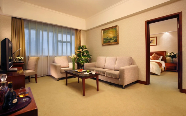 Kerren Hotel