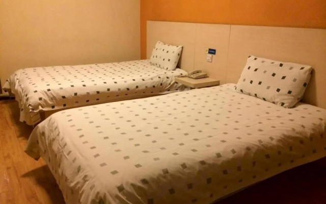 Eaka 365 Hotel