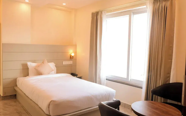 Green Hills Hotel