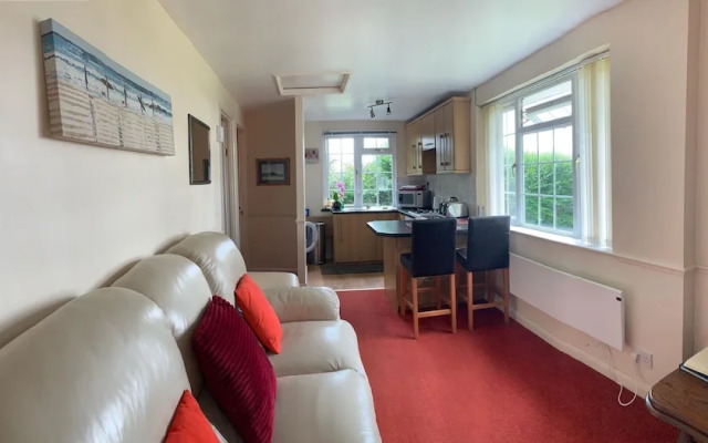 2 Bedroom Chalet - Praa Sands, Cornwall