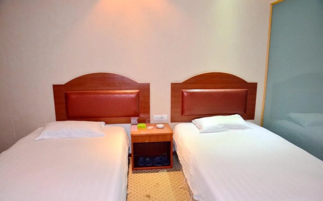 Wudangshan Ruifeng Business Hotel