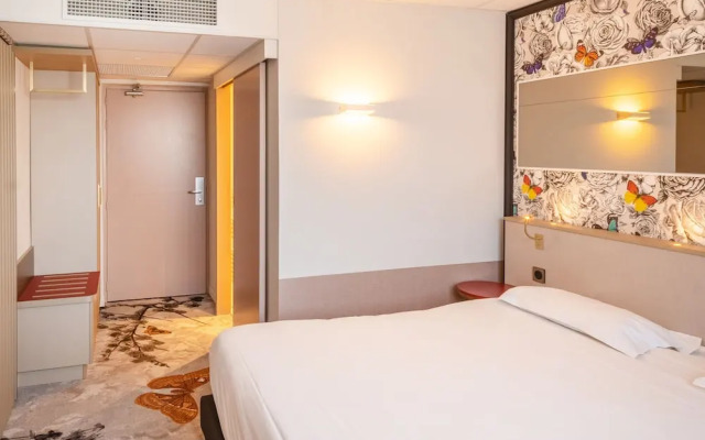 Brit Hotel Nantes La Beaujoire - LAmandine