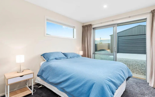 Pisa Oasis - Cromwell Holiday Home