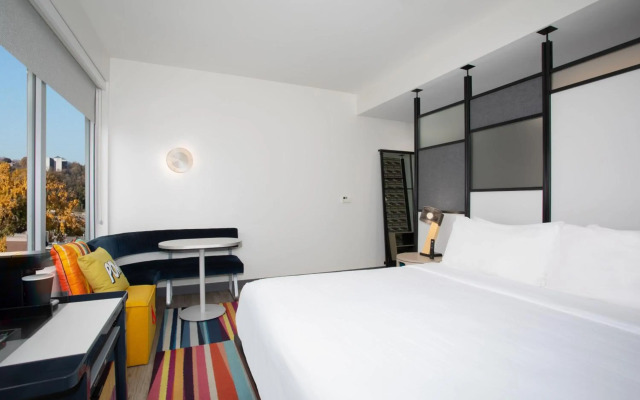 Aloft Omaha Aksarben Village
