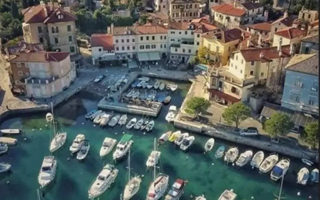 Studio Apartment Sisi