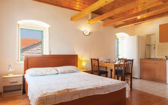 Beautiful Home in Postira With 3 Bedrooms