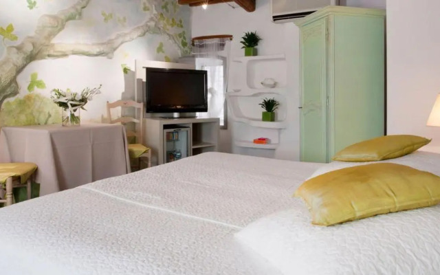 Hostellerie Le Castellas