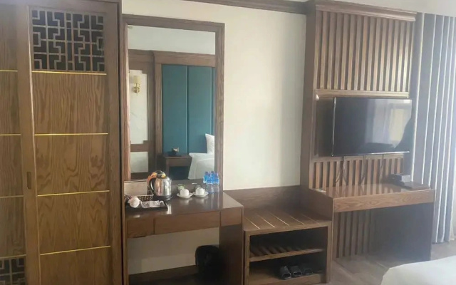 Duc Chung Hotel Ha Long