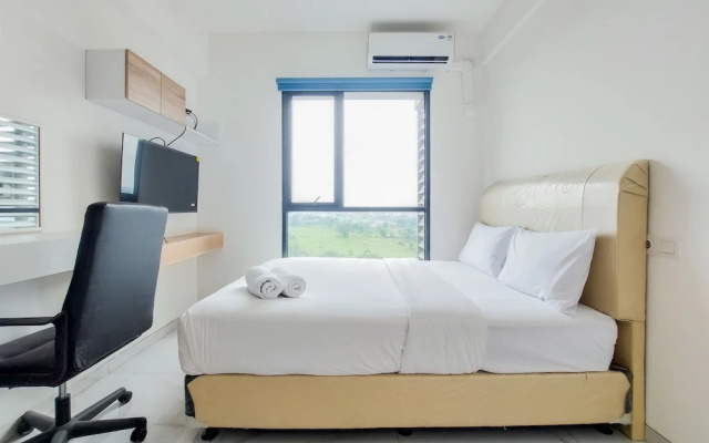 Homey And Cozy Studio Sky House Alam Sutera Apartment