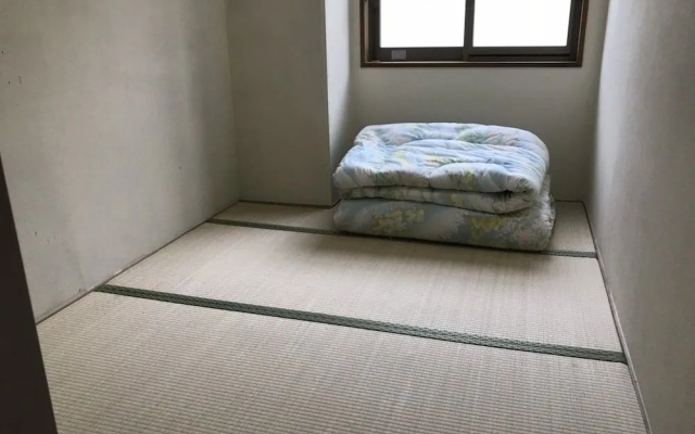 Shirayurisou - Male Only