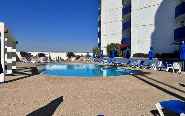 Yatch Apartments