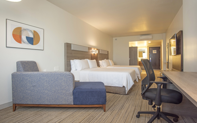 Holiday Inn Express Guadalajara Iteso by IHG