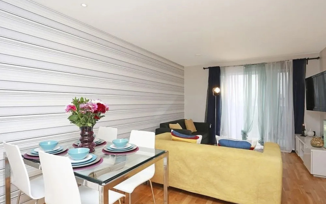 Deluxe Tower Bridge Apartment