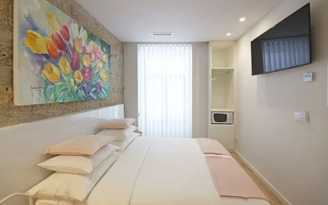 FLH Porto Downtown GuestHouse