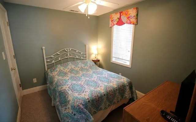 Delaware Avenue 16B