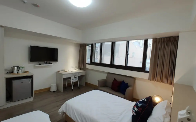 Huru House