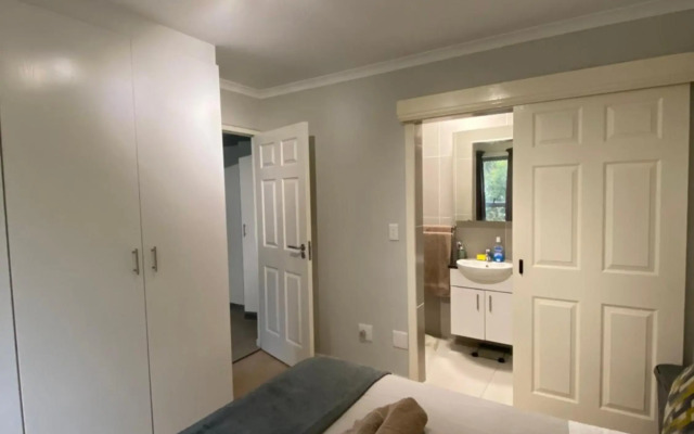 Tana’s Crib(Modern Secure 1 bed Apartment)Beaumont