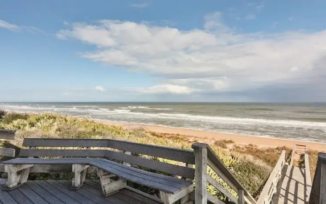 Taras Haven by Vacation Rental Pros
