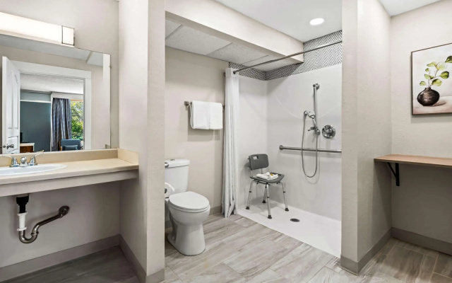 Days Inn by Wyndham Dubuque