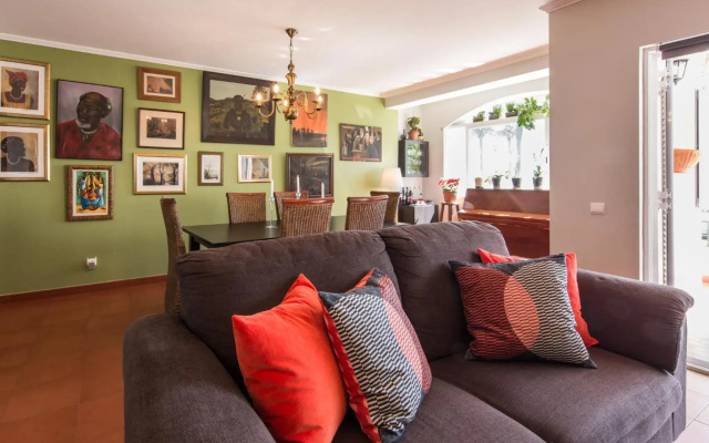 "HomeySuite" in Estoril Beach Apartment