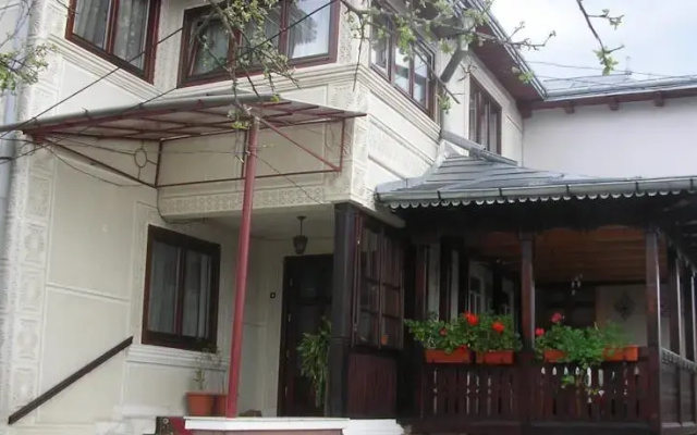 Pensiunea Casa Victor