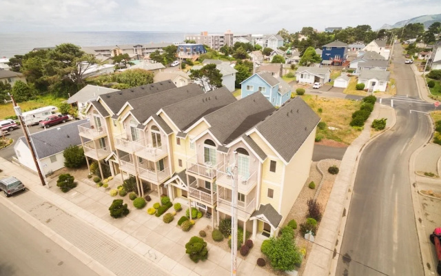 The White Turtle - 2 Br Townhouse