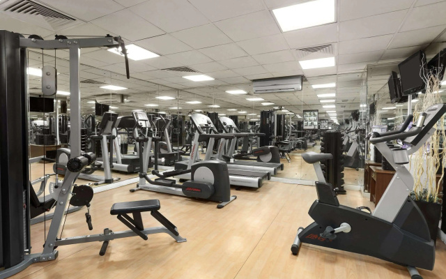 Отель Howard Johnson by Wyndham Bur Dubai