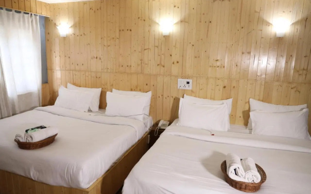 Hotel Fifth Season - Pahalgam