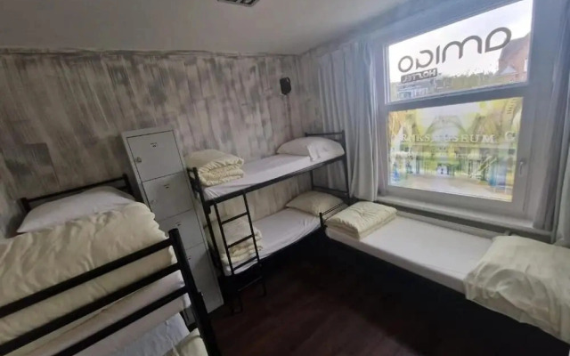 Amigo Budget Hotel