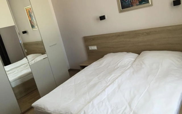 La Casa Hotel