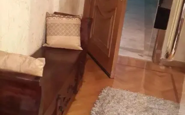 شقه مفروشه للايجار كمبوند أبراج الخليج (Adults Only)
