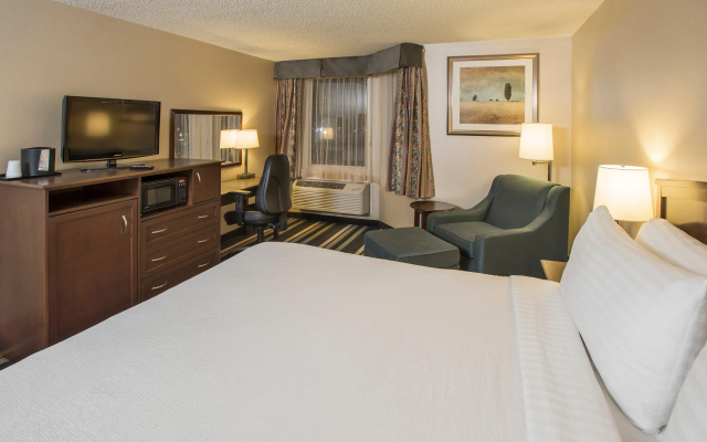 Holiday Inn Conference Center Edmonton South by IHG